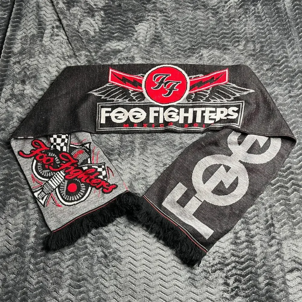 Foo fighters knitted scarf